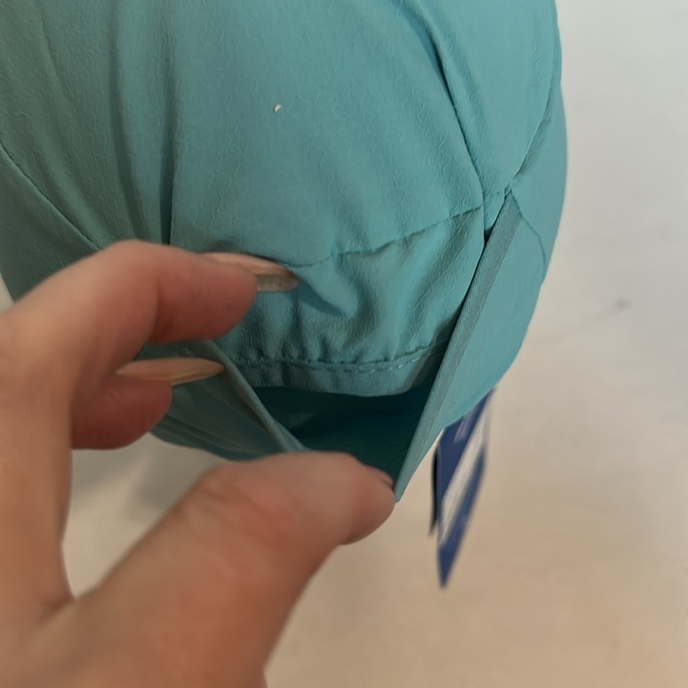 Brooks lightweight Packable hat - Picture 6 of 10